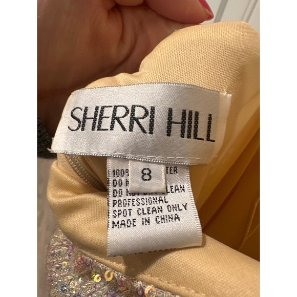 Sherri Hill Sequin Gown Gold Formal Prom Evening Dress Open Back Slit Size 8 - Picture 5 of 7